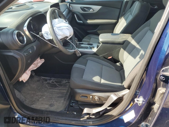 2023 Chevrolet Blazer LT z VIN 3GNKBCR41PS121933, wystawiony jako Copart lot #48974535 z przebiegiem 36 292 mil mil oraz Nie do naprawy • Non repairable. Historia ofert i sprzedaży dostępna na DreamBid. Obrazek 7.
