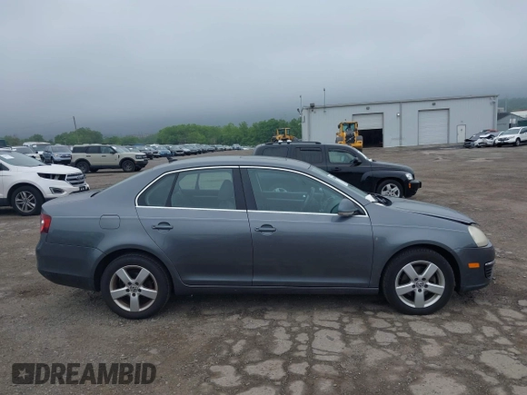 2009 Volkswagen Jetta SE with VIN 3VWRZ71K99M121820, listed as a IAAI auction lot 42458066 with 177,287 mi miles and . Bid and sale history available at DreamBid. Image 14.