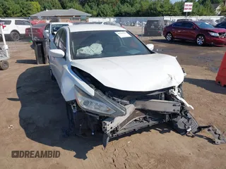 2016 Nissan Altima SR with VIN 1N4AL3AP3GC150482, listed as a IAAI auction lot 40353797 with 145,442 mi miles and . Bid and sale history available at carsss.com. Image 1.