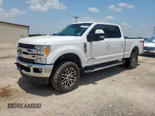 2017 Ford F-250 Lariat with VIN 1FT7W2BT2HEB68950, listed as a Copart auction lot 60847995 with 217,292 mi miles and Clean title. Bid and sale history available at DreamBid. Image 1.