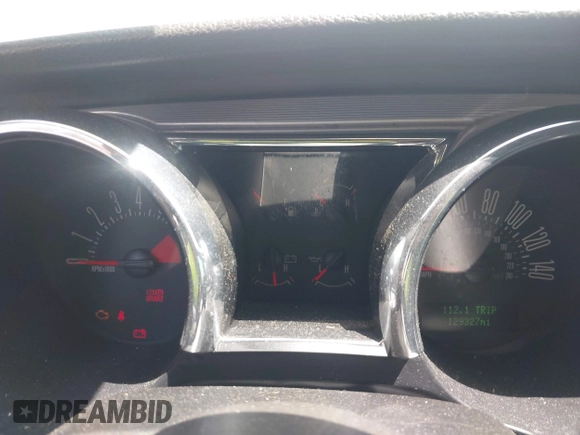 2006 Ford Mustang GT Deluxe with VIN 1ZVHT82H365238039, listed as a IAAI auction lot 42582693 with 129,327 mi miles and . Bid and sale history available at DreamBid. Image 7.