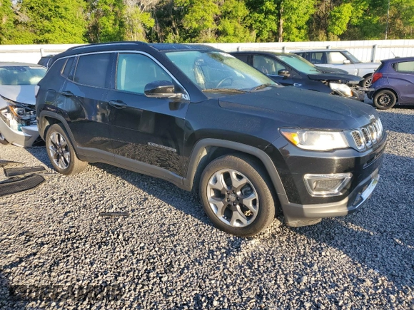 2018 Jeep Compass Limited with VIN 3C4NJCCB6JT318579, listed as a Copart auction lot 49545075 with 111,423 mi miles and Salvage Title. Bid and sale history available at carsss.com. Image 4.