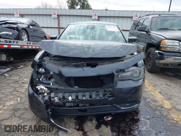 2018 Chrysler 300 with VIN 2C3CCABG0JH253924, listed as a IAAI auction lot 41407398 with 113,013 mi miles. Bid and sale history available at carsss.com. Image 12.
