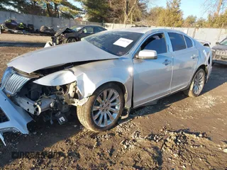 2009 Lincoln MKS with VIN 1LNHM94R19G616794, listed as a IAAI auction lot 41401710 with Not Provided miles and . Bid and sale history available at DreamBid. Image 2.