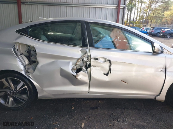 2014 Hyundai Elantra SE with VIN KMHDH4AE4EU165055, listed as a IAAI auction lot 40819849 with 127,536 mi miles. Bid and sale history available at carsss.com. Image 13.