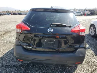 2019 Nissan Kicks S with VIN 3N1CP5CU3KL528984, listed as a Copart auction lot 47697585 with 61,289 mi miles and Salvage Title. Bid and sale history available at carsss.com. Image 6.