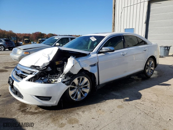 2011 Ford Taurus Limited with VIN 1FAHP2FW7BG161614, listed as a Copart auction lot 82660114 with 207285 miles and Salvage Title. Bid and sale history available at carsss.com. Image 1.