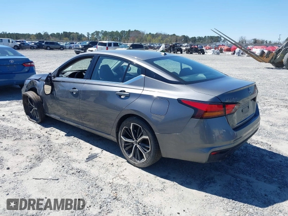 2025 Nissan Altima SR with VIN 1N4BL4CV1SN308241, listed as a IAAI auction lot 41807739 with 13,927 mi miles and . Bid and sale history available at DreamBid. Image 3.