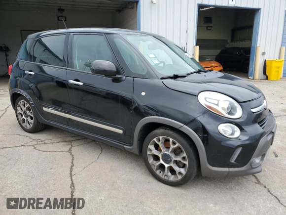 2016 FIAT 500L Trekking with VIN ZFBCFADHXGZ037485, listed as a Copart auction lot 54083385 with 95,678 mi miles and Clean Title. Bid and sale history available at carsss.com. Image 4.