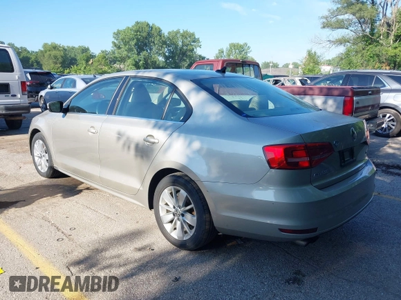 2015 Volkswagen Jetta SE with VIN 3VWD07AJ5FM318913, listed as a IAAI auction lot 42671952 with 120,169 mi miles and . Bid and sale history available at DreamBid. Image 3.