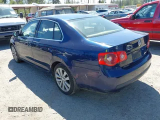2006 Volkswagen Jetta 1.9L TDI with VIN 3VWDT81K56M688605, listed as a IAAI auction lot 42650004 with Not provided miles and . Bid and sale history available at DreamBid. Image 3.