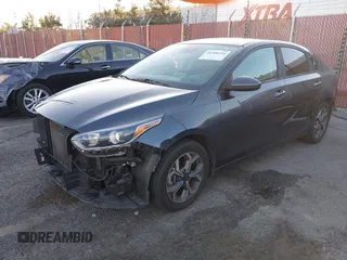 2021 Kia Forte FE z VIN 3KPF24AD1ME369590, wystawiony jako IAAI lot #41308194 z przebiegiem 71 462 mil mil oraz . Historia ofert i sprzedaży dostępna na DreamBid. Obrazek 2.
