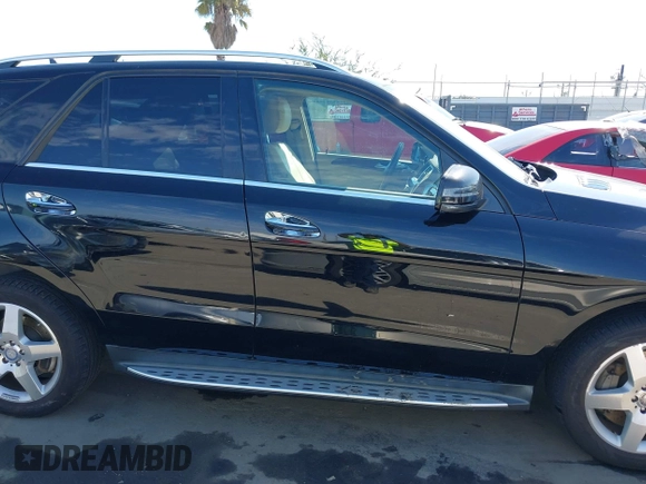 2013 Mercedes-Benz M 550 with VIN 4JGDA7DB3DA148853, listed as a IAAI auction lot 41659913 with 203,055 mi miles and . Bid and sale history available at DreamBid. Image 13.