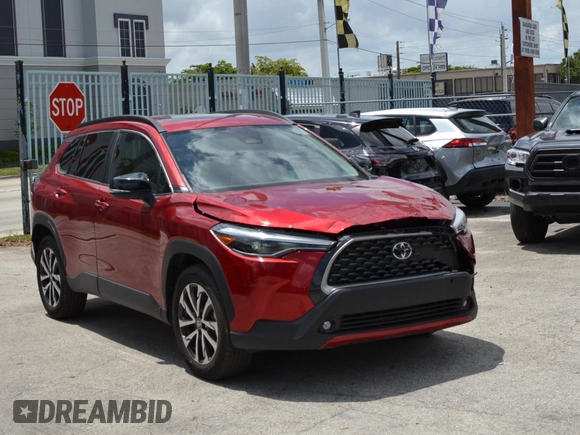 2025 Toyota Corolla Cross XLE с VIN 7MUDAABGXSV121641, выставлен на аукционе Copart как лот 61983615 с пробегом 8 831 миль миль и Списание • Salvage title. История ставок и продаж доступна на DreamBid. Изображение 1.