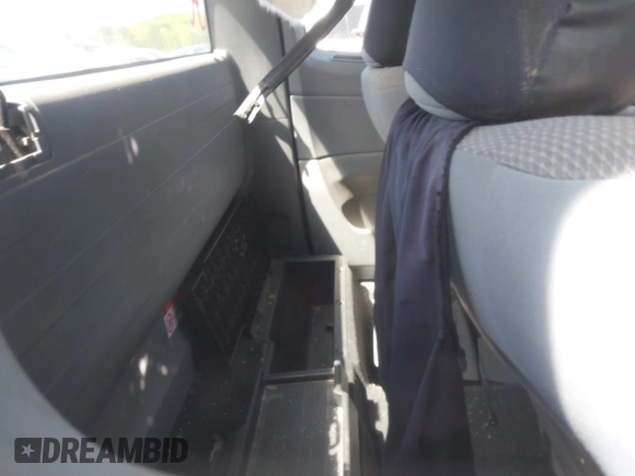 2015 Toyota Tacoma with VIN 5TFTX4CNXFX056132, listed as a IAAI auction lot 42035730 with 184,867 mi miles and . Bid and sale history available at DreamBid. Image 8.
