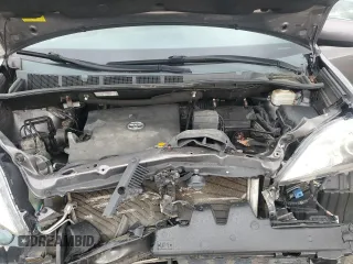 2015 Toyota Sienna LE AAS with VIN 5TDKK3DC3FS572405, listed as a Copart auction lot 58141975 with 146,820 mi miles and Salvage title. Bid and sale history available at DreamBid. Image 12.