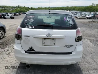 2006 Toyota Matrix STD z VIN 2T1KR32EX6C601035, wystawiony jako Copart lot #55938865 z przebiegiem 253 835 mil mil oraz Szkody całkowita. Historia ofert i sprzedaży dostępna na DreamBid. Obrazek 6.