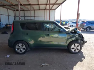 2014 Kia Soul with VIN KNDJN2A21E7002386, listed as a IAAI auction lot 41725962 with 109,583 mi miles. Bid and sale history available at carsss.com. Image 13.