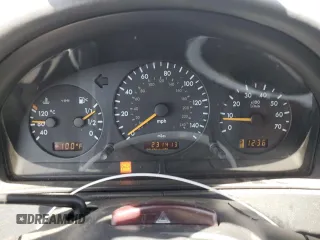 2003 Mercedes-Benz M 350 z VIN 4JGAB57E43A412977, wystawiony jako Copart lot #58846415 z przebiegiem 231 413 mil mil oraz Szkoda całkowita • Salvage title. Historia ofert i sprzedaży dostępna na DreamBid. Obrazek 9.
