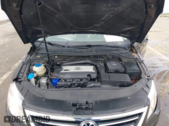 2010 Volkswagen CC Lux Plus with VIN WVWHN7AN6AE541937, listed as a IAAI auction lot 42018765 with 107,110 mi miles. Bid and sale history available at carsss.com. Image 10.