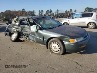 1997 Honda Accord EX with VIN 1HGCD5652VA013630, listed as a Copart auction lot 83736584 with 354,897 mi miles and Salvage Title. Bid and sale history available at DreamBid. Image 4.