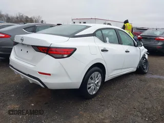 2024 Nissan Sentra S z VIN 3N1AB8BV0RY310208, wystawiony jako IAAI lot #41774546 z przebiegiem 17 828 mil mil oraz . Historia ofert i sprzedaży dostępna na DreamBid. Obrazek 4.
