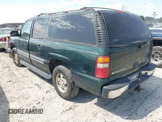 2002 Chevrolet Suburban LS with VIN 3GNEC16Z62G351865, listed as a IAAI auction lot 42035541 with 234,846 mi miles. Bid and sale history available at carsss.com. Image 3.