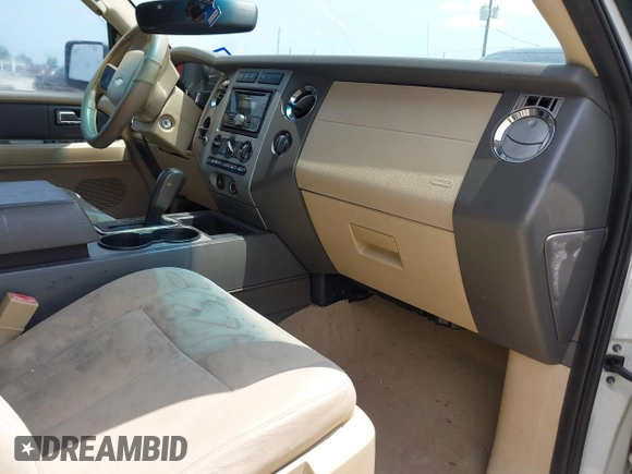 2008 Ford Expedition SSV с VIN 1FMFU15528LA43415, выставлен на аукционе IAAI как лот 42372235 с пробегом 281 819 миль миль и . История ставок и продаж доступна на DreamBid. Изображение 5.