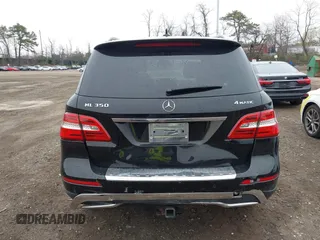 2013 Mercedes-Benz M ML 350 with VIN 4JGDA5HB3DA138368, listed as a IAAI auction lot 41958922 with 114,576 mi miles. Bid and sale history available at carsss.com. Image 16.