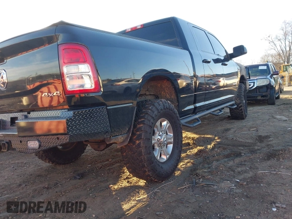 2019 Ram 2500 Lone Star with VIN 3C6UR5MLXKG623270, listed as a IAAI auction lot 41646276 with Not provided miles and . Bid and sale history available at DreamBid. Image 4.