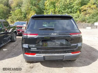 2023 Jeep Grand Cherokee Limited with VIN 1C4RJHBG0P8910322, listed as a IAAI auction lot 40459806 with 14,055 mi miles. Bid and sale history available at carsss.com. Image 17.