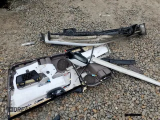 2015 Lexus GX 460 z VIN JTJBM7FX9F5095189, wystawiony jako Copart lot #58481935 z przebiegiem 144 619 mil mil oraz Szkoda całkowita • Salvage title. Historia ofert i sprzedaży dostępna na DreamBid. Obrazek 13.
