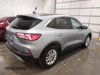 2022 Ford Escape SE с VIN 1FMCU0G64NUB71518, выставлен на аукционе IAAI как лот 42196475 с пробегом 9 389 миль миль и . История ставок и продаж доступна на DreamBid. Изображение 4.