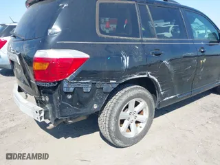 2010 Toyota Highlander SE with VIN 5TDJK3EH0AS012615, listed as a IAAI auction lot 41988529 with 241,662 mi miles. Bid and sale history available at carsss.com. Image 6.