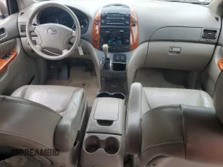 2006 Toyota Sienna XLE z VIN 5TDZA22C56S466035, wystawiony jako Copart lot #55452845 z przebiegiem 246 149 mil mil oraz Szkoda całkowita • Salvage title. Historia ofert i sprzedaży dostępna na DreamBid. Obrazek 8.