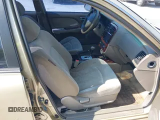 2003 Hyundai Sonata GLS with VIN KMHWF35H03A901839, listed as a IAAI auction lot 40601987 with 171,580 mi miles. Bid and sale history available at carsss.com. Image 5.