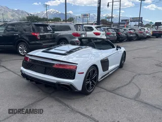 2021 Audi R8 Spyder performance z VIN WUA4BCFX5M7901463, wystawiony jako Copart lot #58416835 z przebiegiem 16 766 mil mil oraz Szkody całkowita. Historia ofert i sprzedaży dostępna na DreamBid. Obrazek 4.