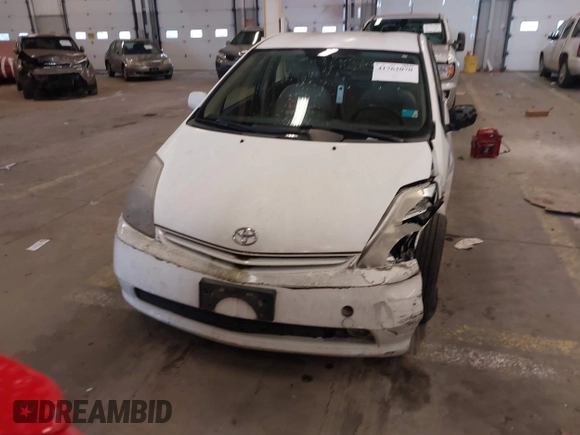 2004 Toyota Prius with VIN JTDKB20U540007016, listed as a IAAI auction lot 41762070 with 190,786 mi miles. Bid and sale history available at carsss.com. Image 12.