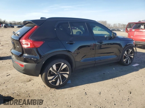2023 Volvo XC40 Ultimate Dark Theme z VIN YV4L12UX9P2100106, wystawiony jako Copart lot #85582384 z przebiegiem 7 506 mil mil oraz Szkoda całkowita • Salvage title. Historia ofert i sprzedaży dostępna na DreamBid. Obrazek 3.
