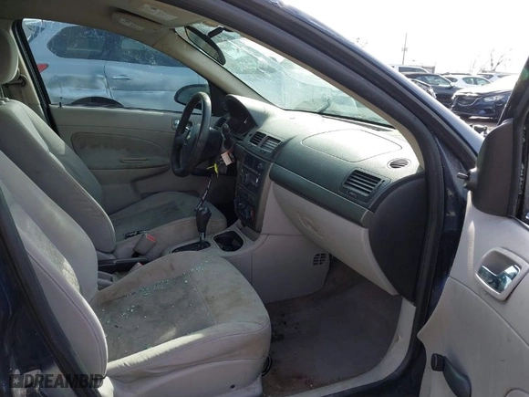 2008 Chevrolet Cobalt LS with VIN 1G1AK58F587252391, listed as a IAAI auction lot 41596752 with 272,004 mi miles. Bid and sale history available at carsss.com. Image 5.