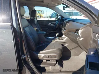 2019 Chevrolet Traverse LT Leather with VIN 1GNEVHKW3KJ185754, listed as a IAAI auction lot 41642651 with 72,337 mi miles. Bid and sale history available at carsss.com. Image 5.