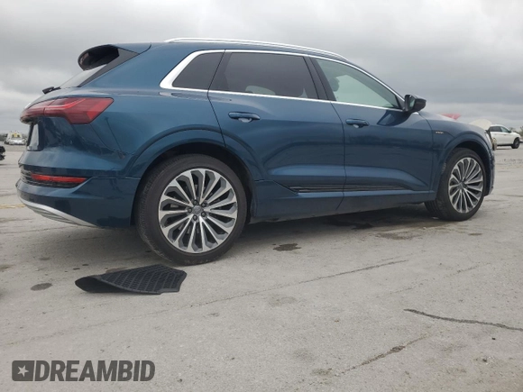 2019 Audi e-tron Prestige with VIN WA1VAAGE2KB025123, listed as a Copart auction lot 51862085 with 31,513 mi miles and Salvage Title. Bid and sale history available at DreamBid. Image 3.