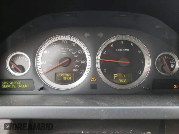 2011 Volvo XC90 I6 with VIN YV4952CY4B1582748, listed as a Copart auction lot 62907445 with 219,764 mi miles and Salvage title. Bid and sale history available at DreamBid. Image 9.