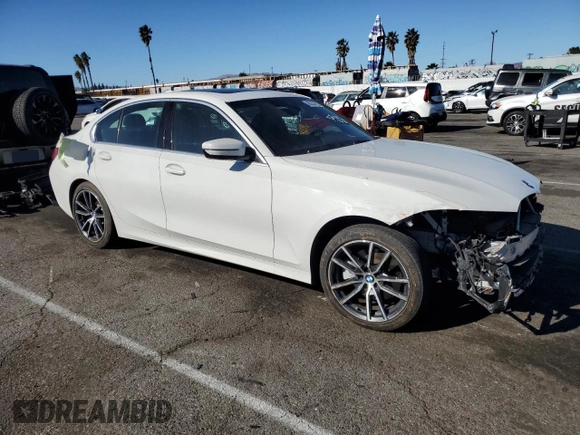 2019 BMW 3 Series 330i with VIN 3MW5R1J51K8B02795, listed as a Copart auction lot 88253725 with 47,945 mi miles and Salvage Title. Bid and sale history available at carsss.com. Image 4.