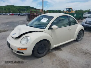 2007 Volkswagen Beetle z VIN 3VWEW31C07M509041, wystawiony jako IAAI lot #42307271 z przebiegiem 80 552 mil mil oraz . Historia ofert i sprzedaży dostępna na DreamBid. Obrazek 2.