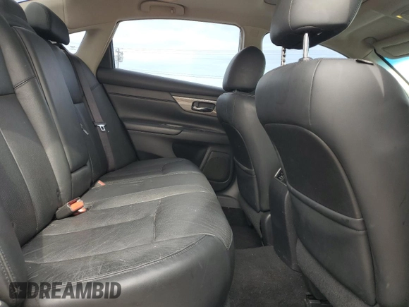 2013 Nissan Altima SV z VIN 1N4BL3AP8DN581923, wystawiony jako Copart lot #53995255 z przebiegiem 191 538 mil mil oraz Szkoda całkowita • Salvage title. Historia ofert i sprzedaży dostępna na DreamBid. Obrazek 10.
