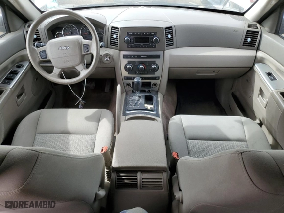 2007 Jeep Grand Cherokee Laredo with VIN 1J8HR48N27C632418, listed as a Copart auction lot 49002915 with 115,855 mi miles and Clean Title. Bid and sale history available at carsss.com. Image 8.