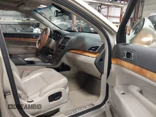 2010 Lincoln MKT with VIN 2LMHJ5AR0ABJ20455, listed as a IAAI auction lot 41460072 with 298,026 mi miles. Bid and sale history available at carsss.com. Image 5.