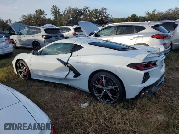 2021 Chevrolet Corvette 2LT with VIN 1G1YB2D45M5111568, listed as a Copart auction lot 76882884 with 10,362 mi miles and Salvage Title. Bid and sale history available at carsss.com. Image 2.
