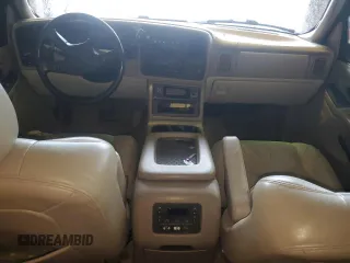 2005 Chevrolet Suburban LT with VIN 3GNEC16Z45G146274, listed as a Copart auction lot 44751375 with 249,658 mi miles and Salvage Title. Bid and sale history available at carsss.com. Image 8.